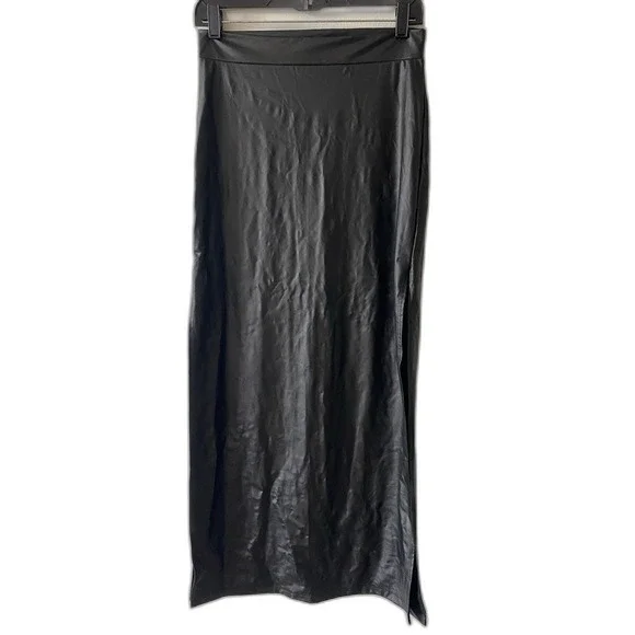 Derek Heart Faux Leather Mini Skirt - Picture 2 of 5